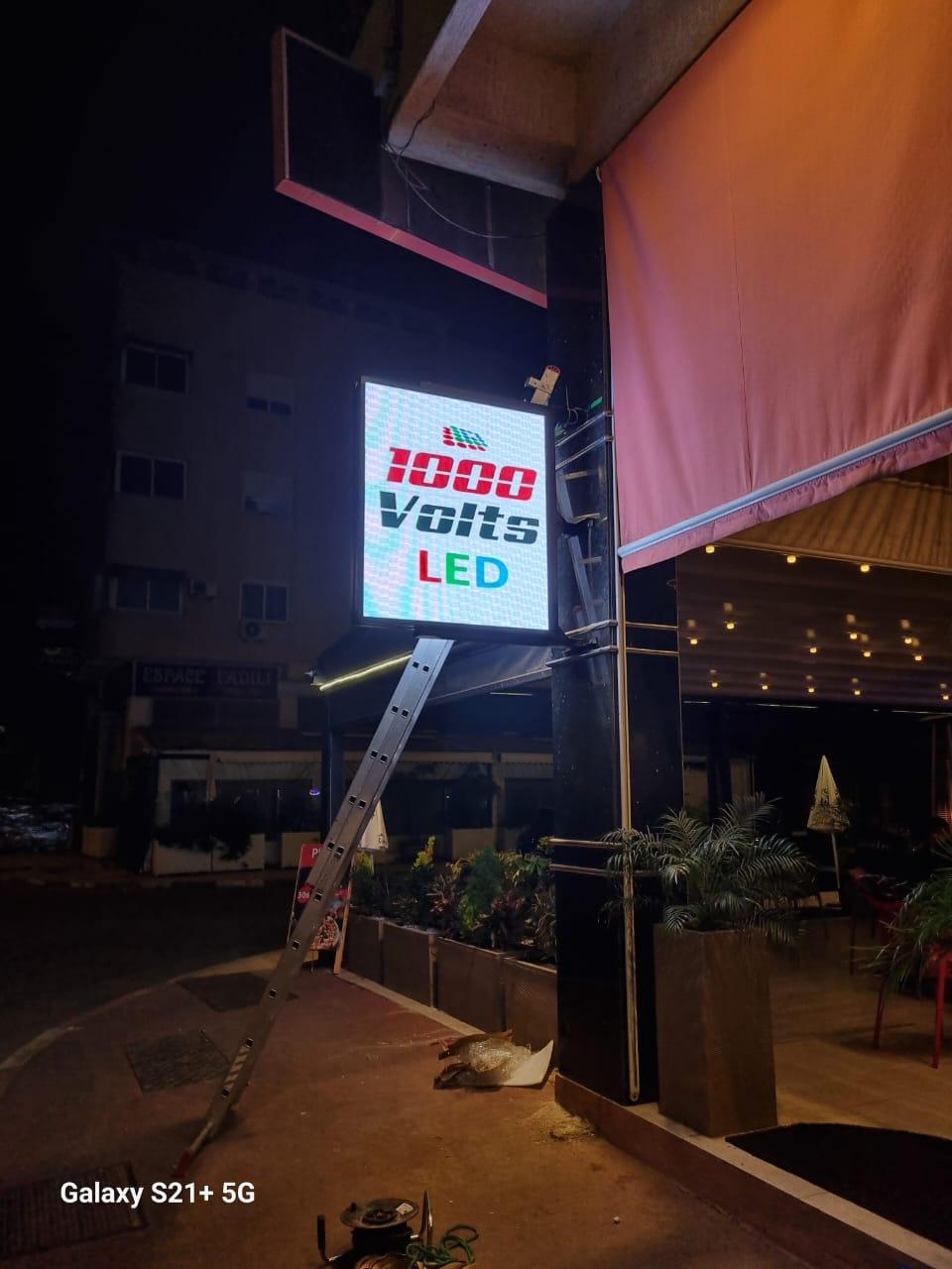 Écran géant led extérieur 10 1000volts3