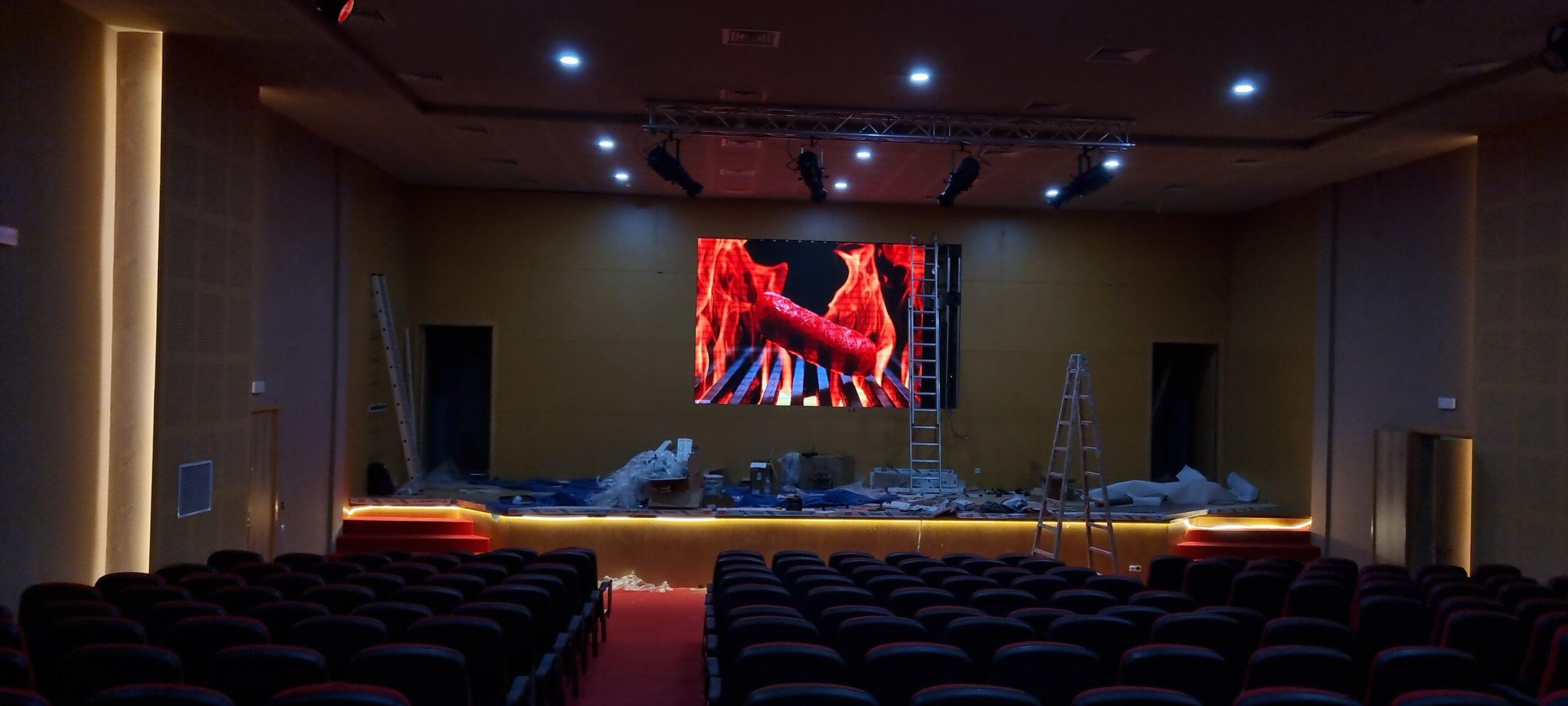 Ecran géant led interieur 11 20230521 213548 scaled