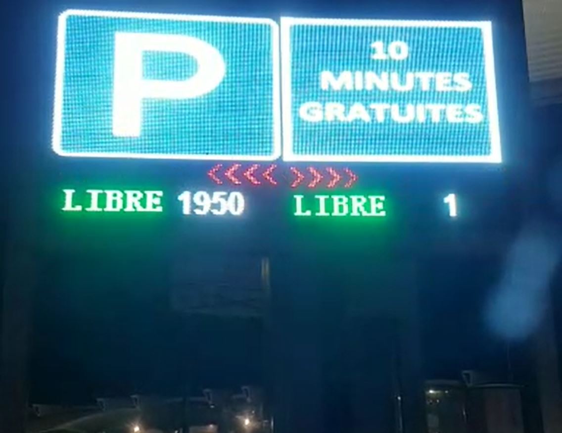 afficheur LED place libre gestion parking 13 PARKING AIEROPORT