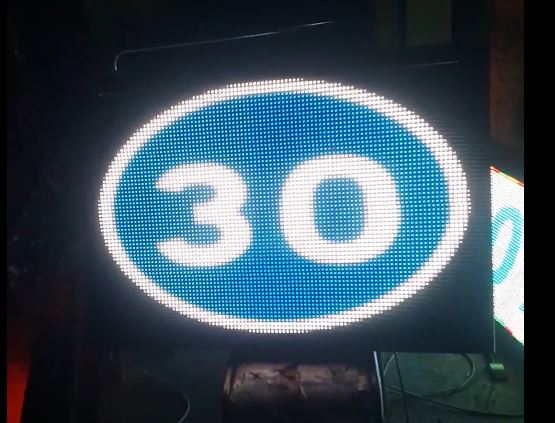 afficheur LED et Panneau LED au Maroc 13 plaque signalisation 30